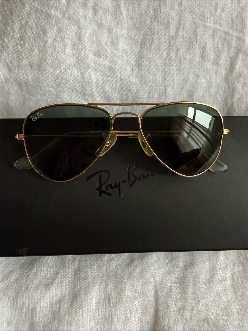 Ray-Ban Gold Frame Aviator Sunglasses